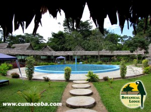 Foto de una de las piscinas del Botanical Lodge.