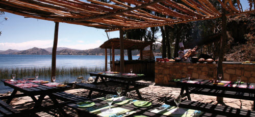 Vista del restaurante del Hotel Casa Andina Isla Suasi - Puno