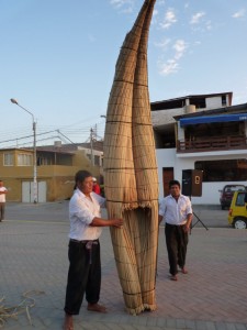 Luego de 30 minutos ambos pescadores terminaron el Caballito de Totora