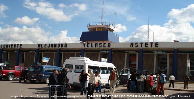 Exteriores del Aeropuerto Alejandro Velasco Astete de Cusco