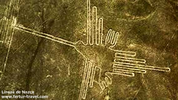 Figura del Colibrí en las Líneas de Nazca en Perú