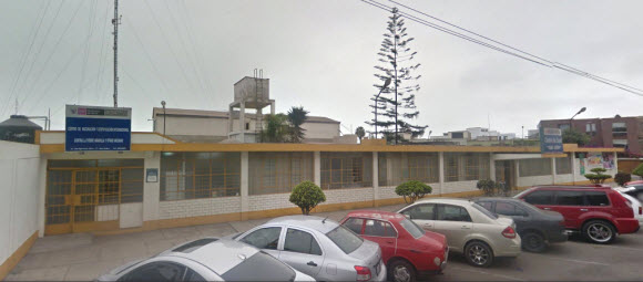 Foto de exteriores del Centro de Vacunación Internacional en Lima del Ministerio de Salud